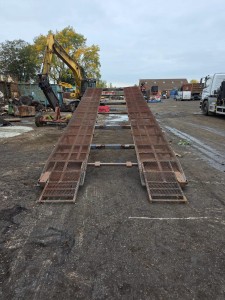 Heavy duty loading ramp