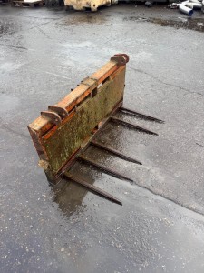 small bale spike/ muck fork 